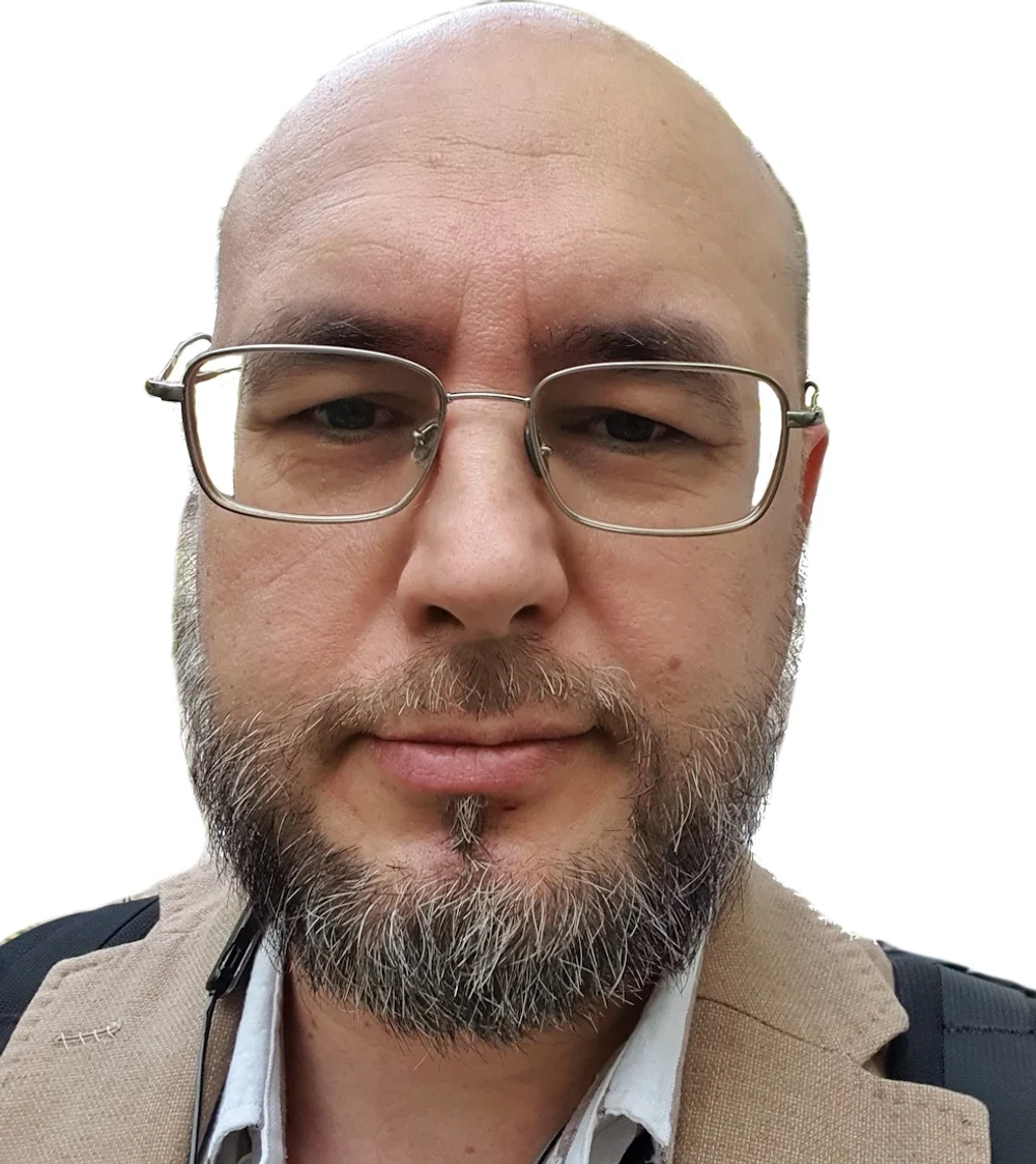 Преподаватель Рушан Якубов